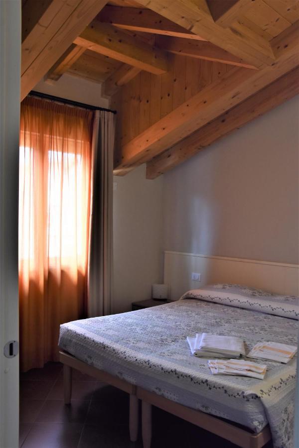 Le Vele Residence Пиетра Лигуре Екстериор снимка