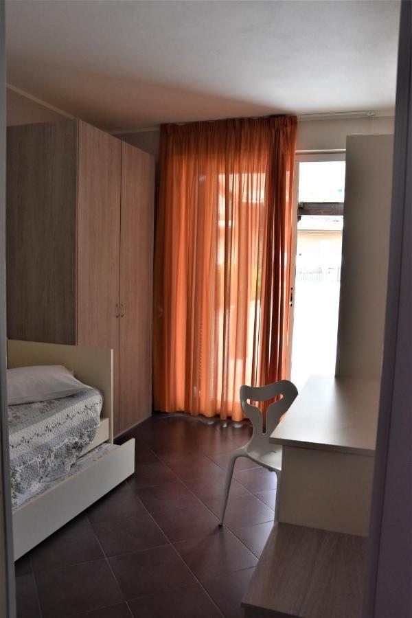 Le Vele Residence Пиетра Лигуре Екстериор снимка