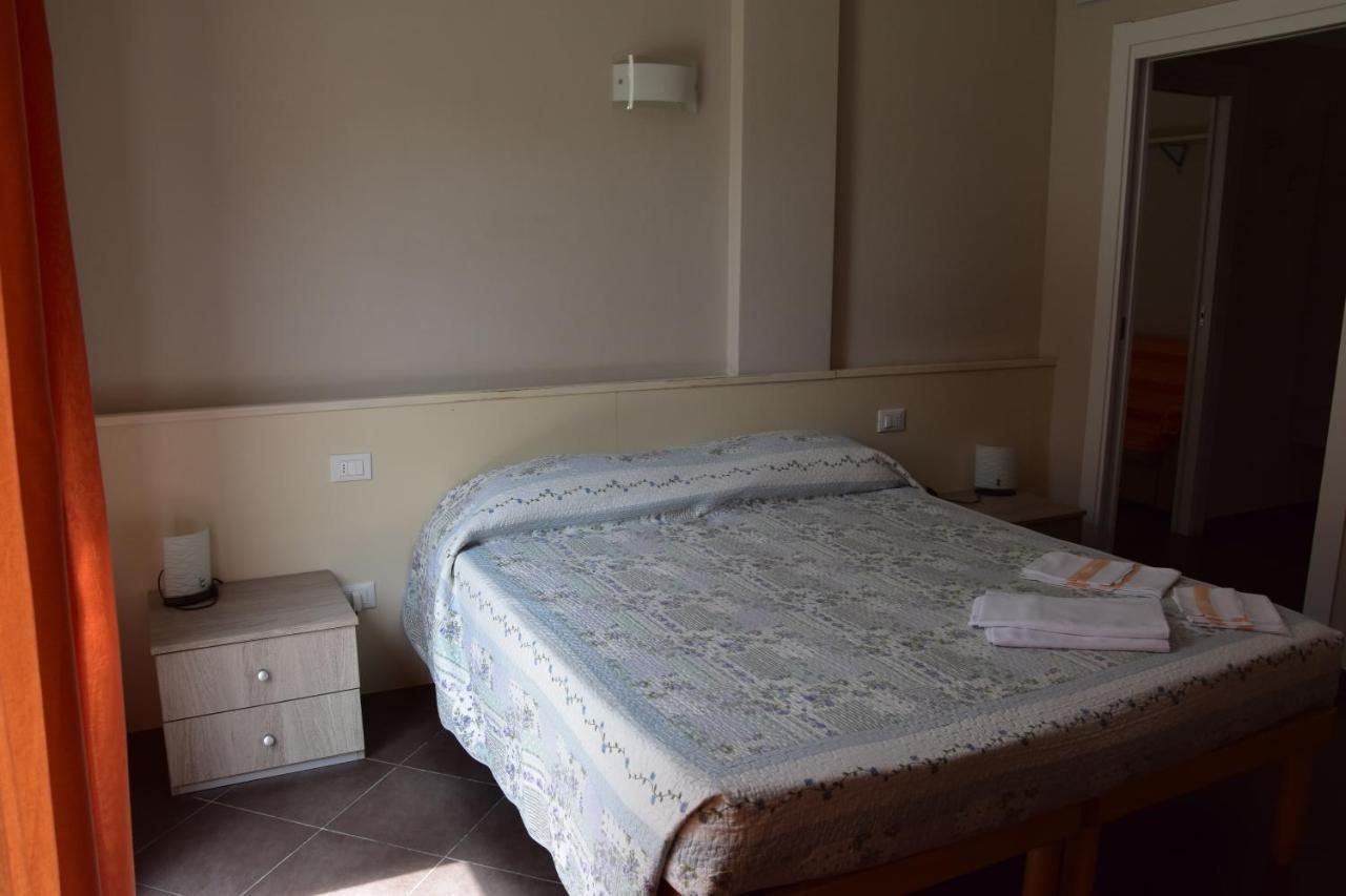 Le Vele Residence Пиетра Лигуре Екстериор снимка