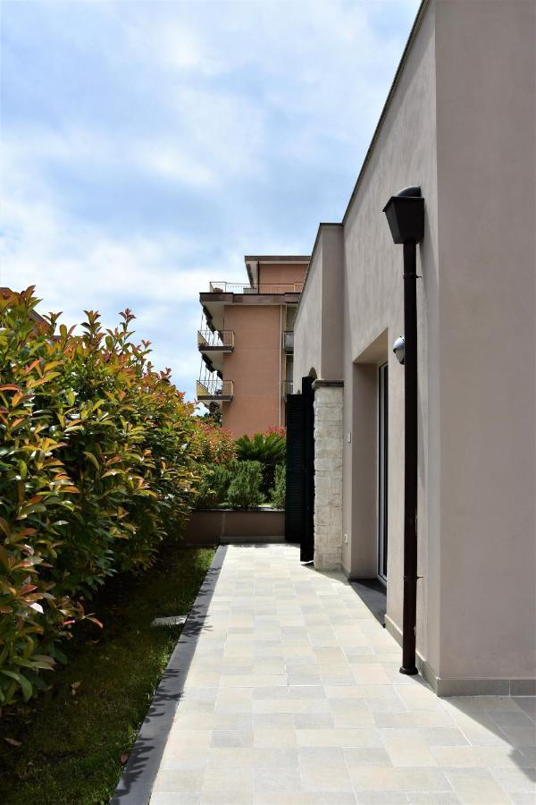 Le Vele Residence Пиетра Лигуре Екстериор снимка